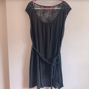 TIE WAIST LACE BACK DRESS